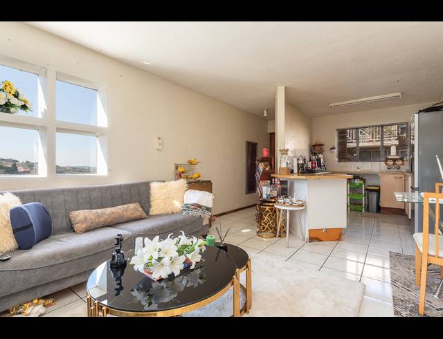 2 BEDROOM APARTMENT FOR SALE IN RIDGEWAY